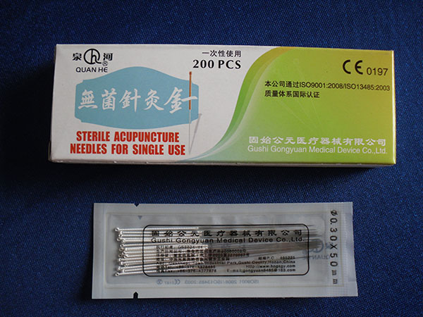 Plastic-packed  needles with 200pcs in a box